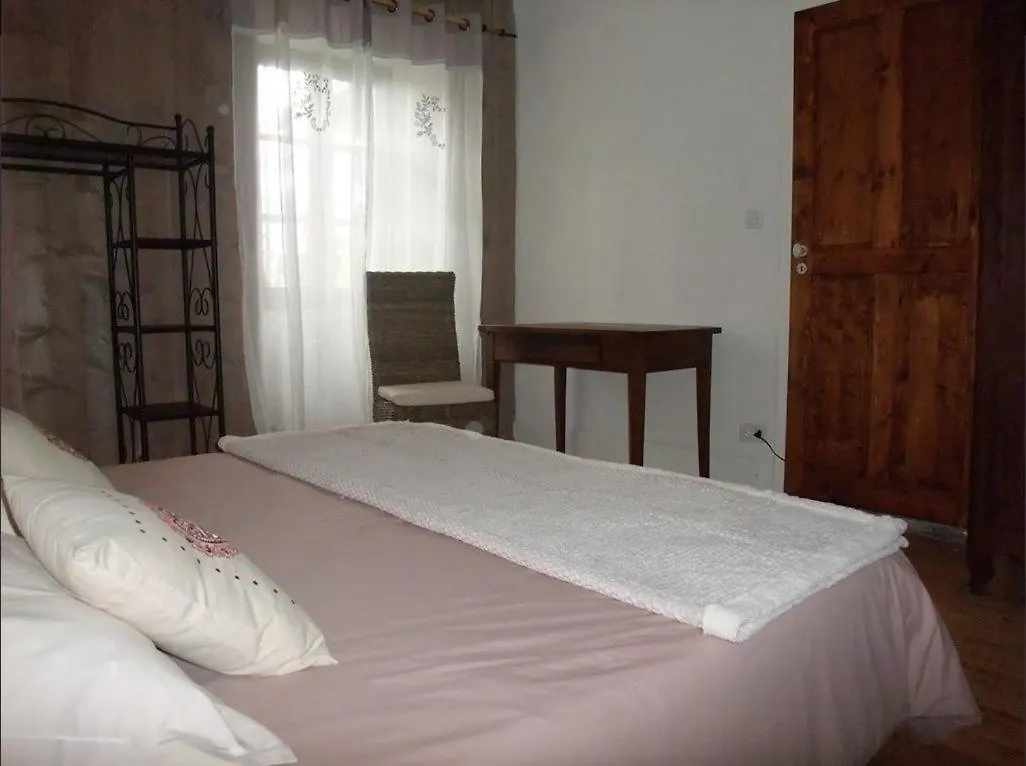 Le Domaine du Grand Cellier Gîtes Appartement en Savoie Tournon-sur-Rhône France