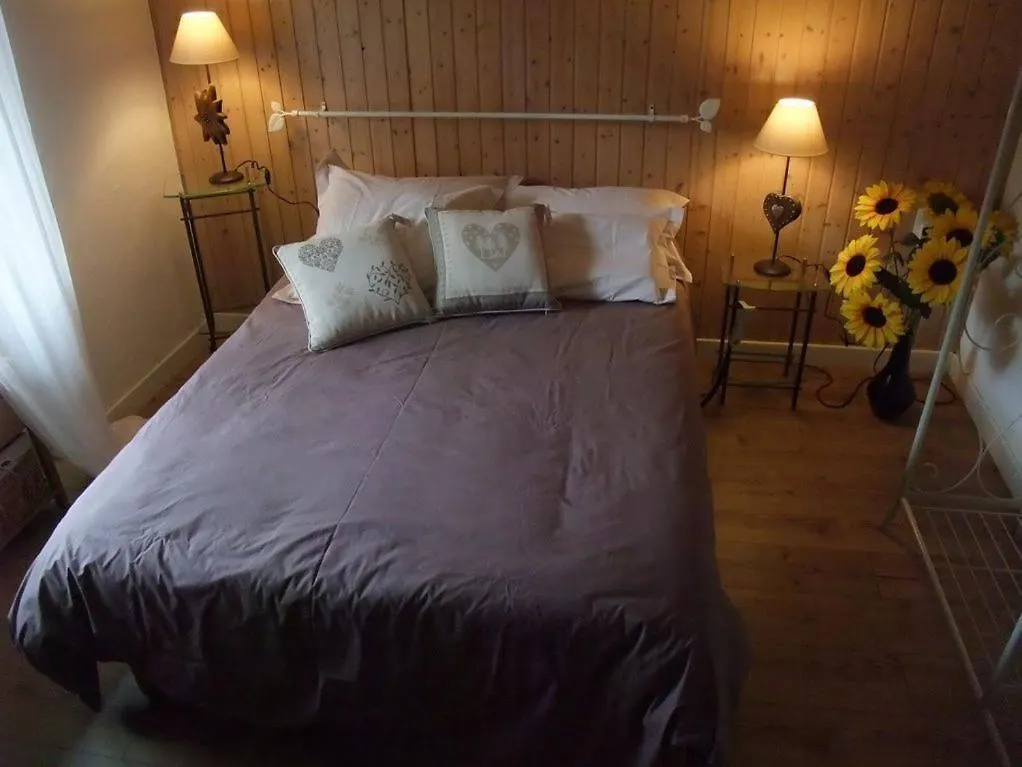 Le Domaine du Grand Cellier Gîtes Appartement en Savoie Tournon-sur-Rhône France