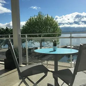  Appartement Pieds Dans L'eau Au Du Bourget